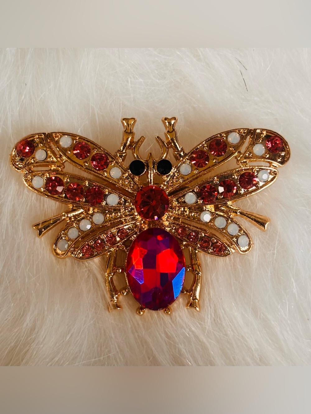 Gold Tone Pink Rhinestone Bee Brooch – Fuchsia Crystal Statement Pin